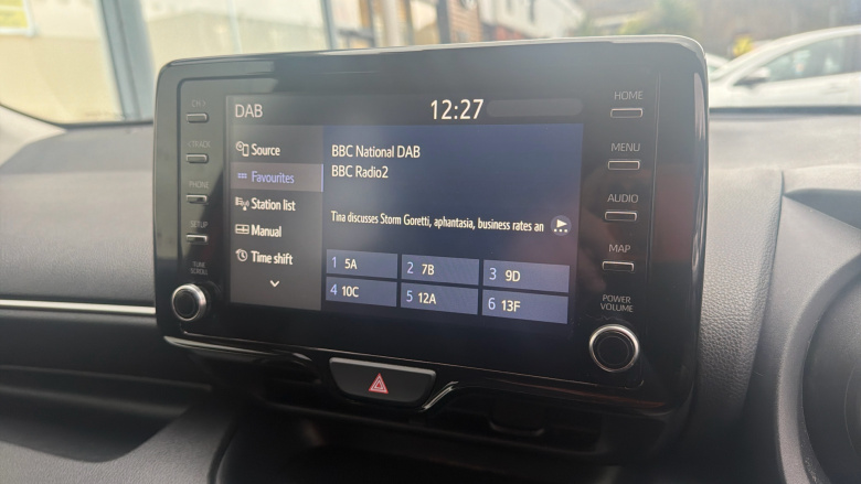 Toyota Yaris 1.5 Hybrid Design 5dr CVT Hybrid Hatchback